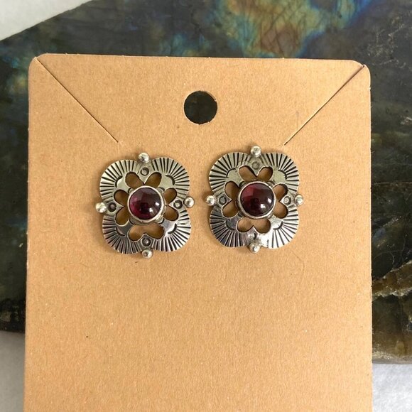 Sterling Silver 925 Garnet Cabochon Southwest Style Stamped Stud Earrings - Picture 1 of 16